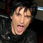 640px-Tommy_Lee_2012